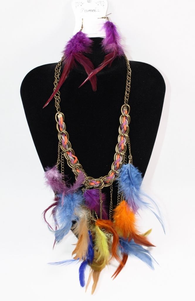 Feathers & Gold Tone Necklace & Earrings Set Fashion Costume Jewelry jxnz New