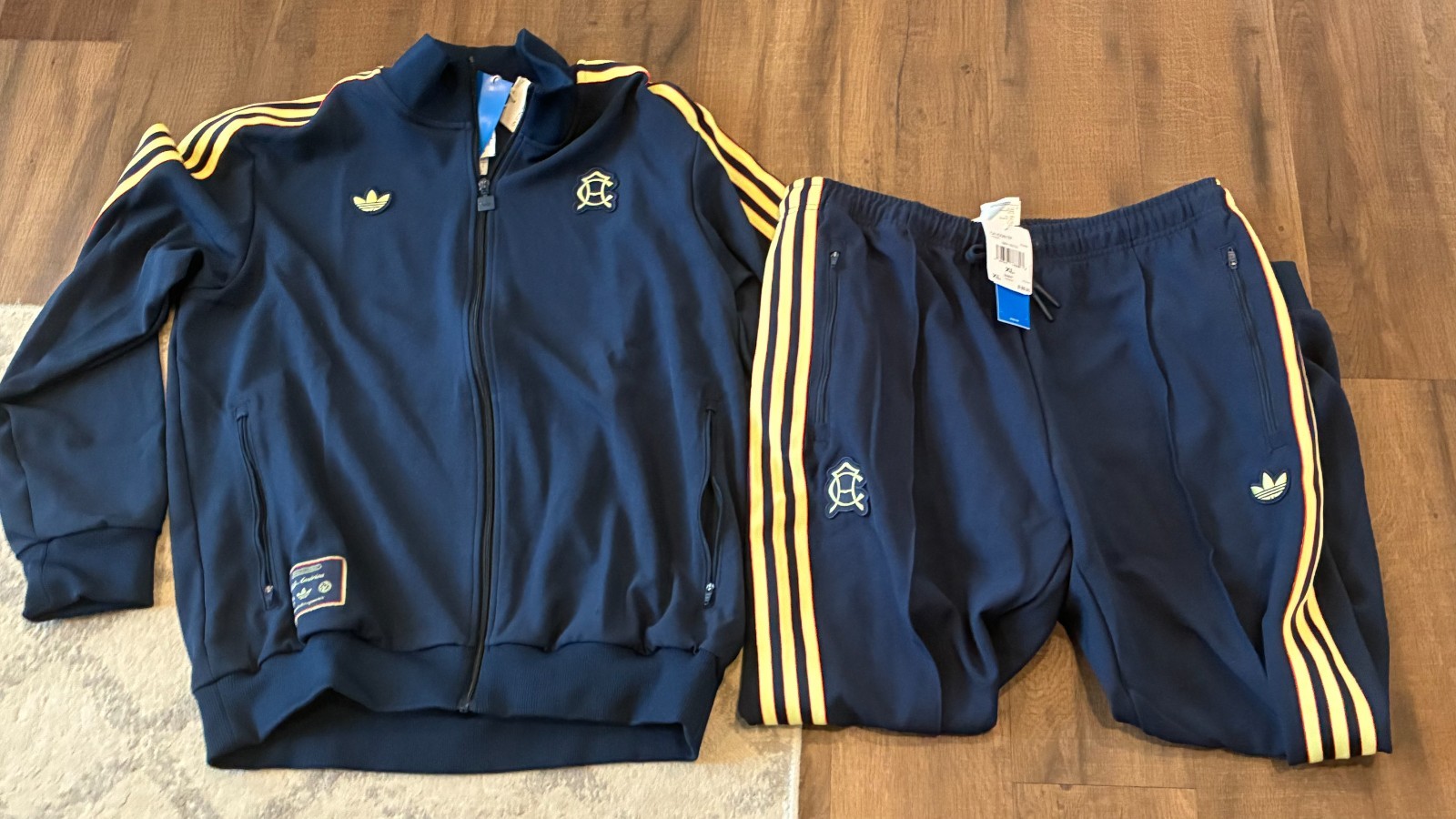 NWT Men\'s XL Adidas ORIGINALS CLUB AMERICA ICON TRACK Suit Soccer Pants Jacket