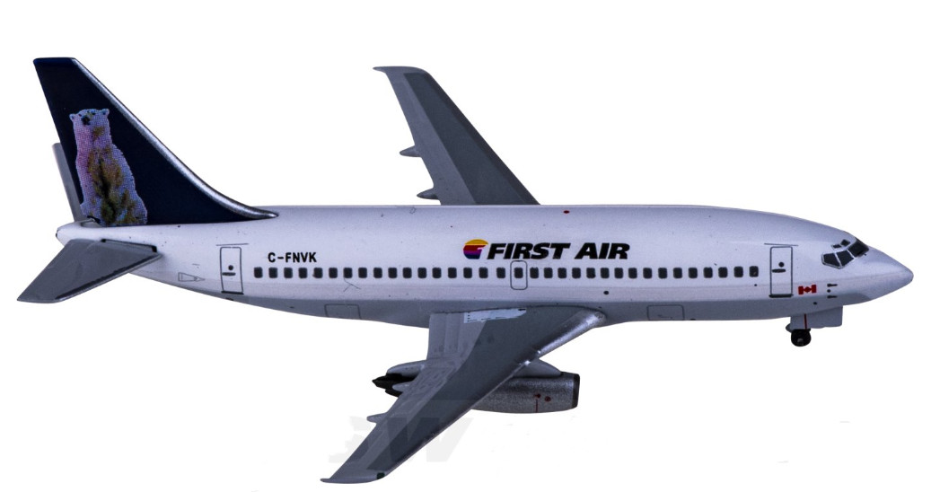 1:400 AeroClassics FIRST AIR BOEING 737-200 Passenger Airplane Diecast Model 1:400 AeroClassics FIRST AIR BOEING 737-200 Passenger Airplane Diecast Model