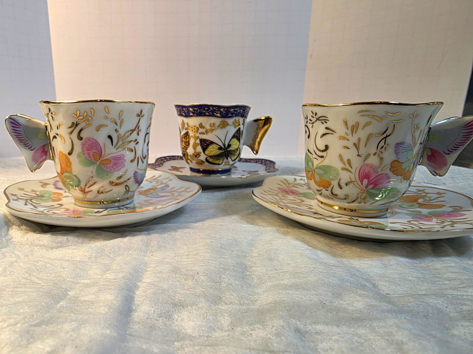 Formalities by Baum Bros Porcelain Butterfly Floral Gold Trim Scalloped 3 Set.