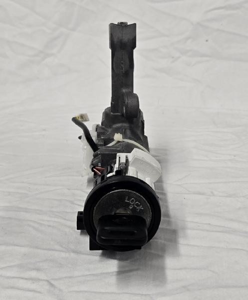 2005-2012 Nissan Frontier Ignition Switch With Key Assembly OEM