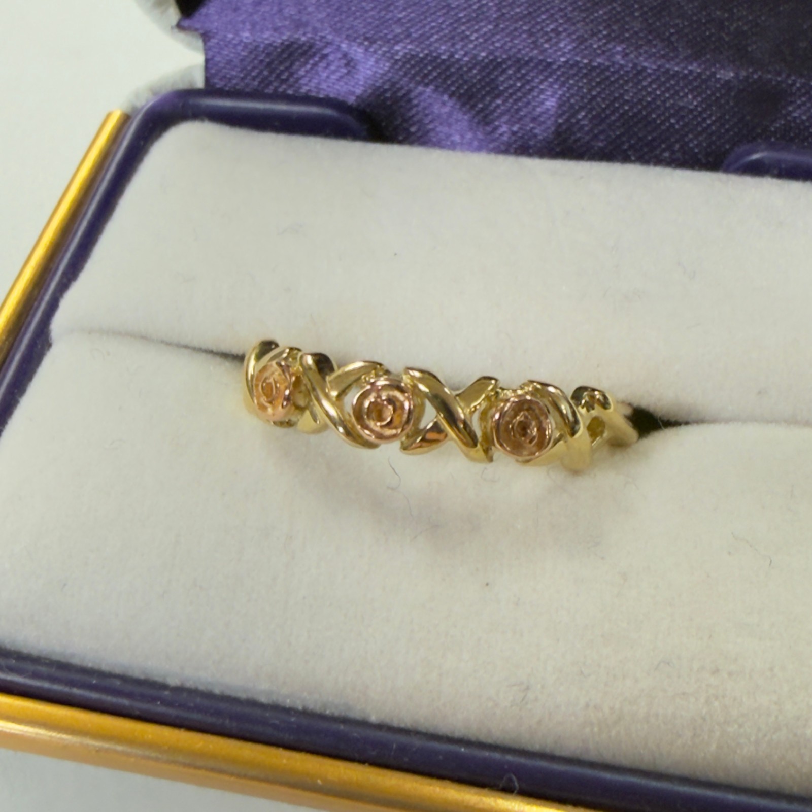 Landstrom's Black Hills Gold 10K Three Rose Ring Ladies 12K Leaves NEW Sizes 5-8