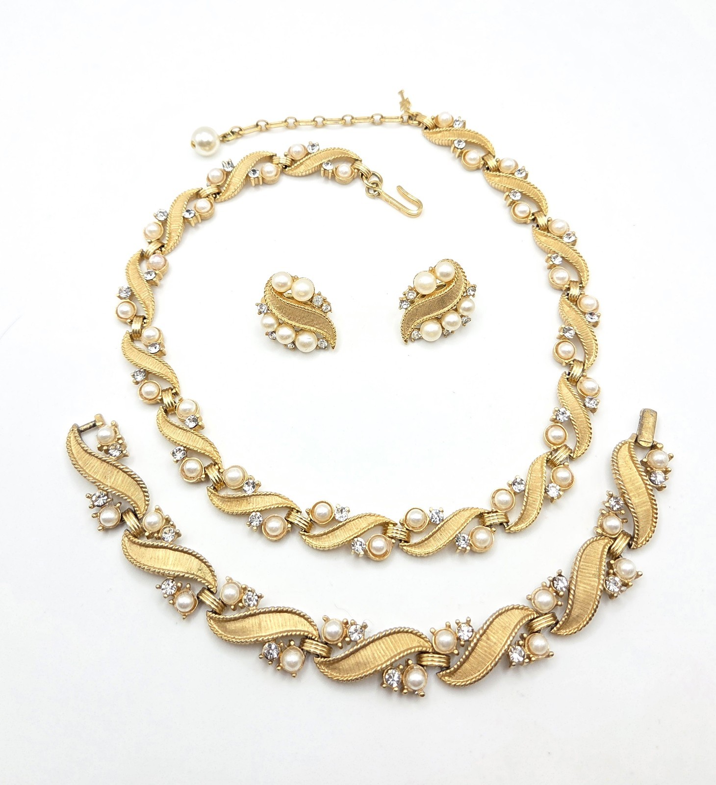 Vintage Crown Trifari Goldtone Faux Pearl Demi-Parure 3 Piece Set Vintage Crown Trifari Goldtone Faux Pearl Demi-Parure 3 Piece Set