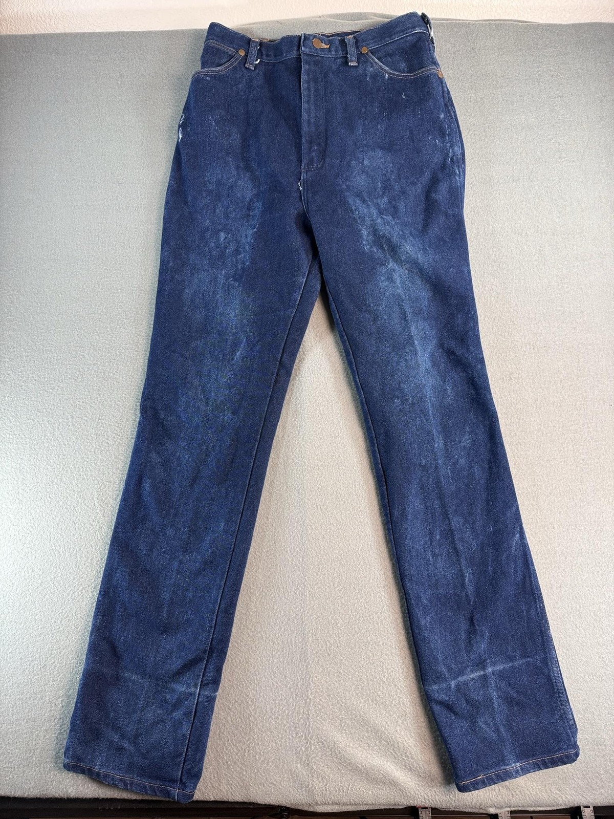 Vintage Wrangler 13MWZMS Jeans Mens 28x34 Dark Wash Cowboy Cut Denim USA