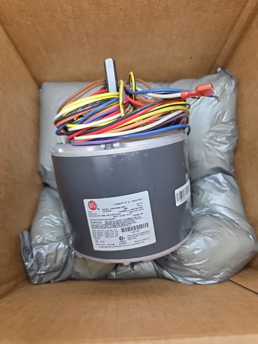 NEW Liebert 148219P1 MOTOR 1/3HP 675RPM 1 PHASE MODEL K55HXNBN-0823 NEW IN BOX NEW Liebert 148219P1 MOTOR 1/3HP 675RPM 1 PHASE MODEL K55HXNBN-0823 NEW IN BOX