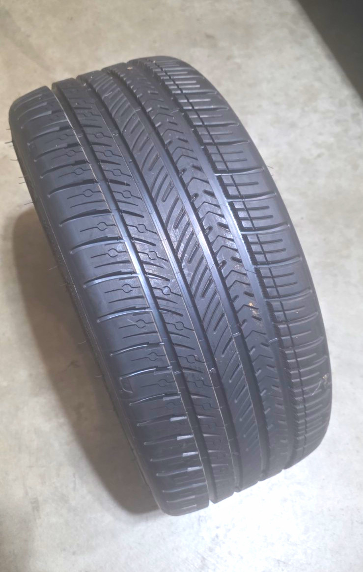 Michelin Pilot Sport All Season 4 Michelin Pilot Sport All Season 4