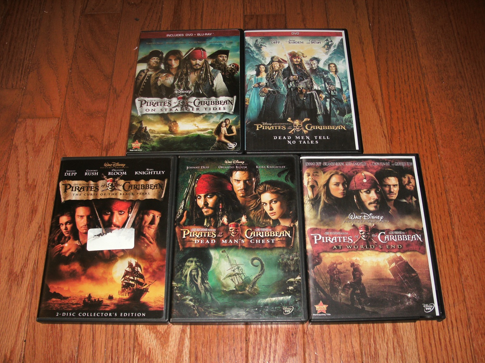 Disneys Pirates of the Caribbean movies set on DVD. Johnny Depp, Keira Knightley