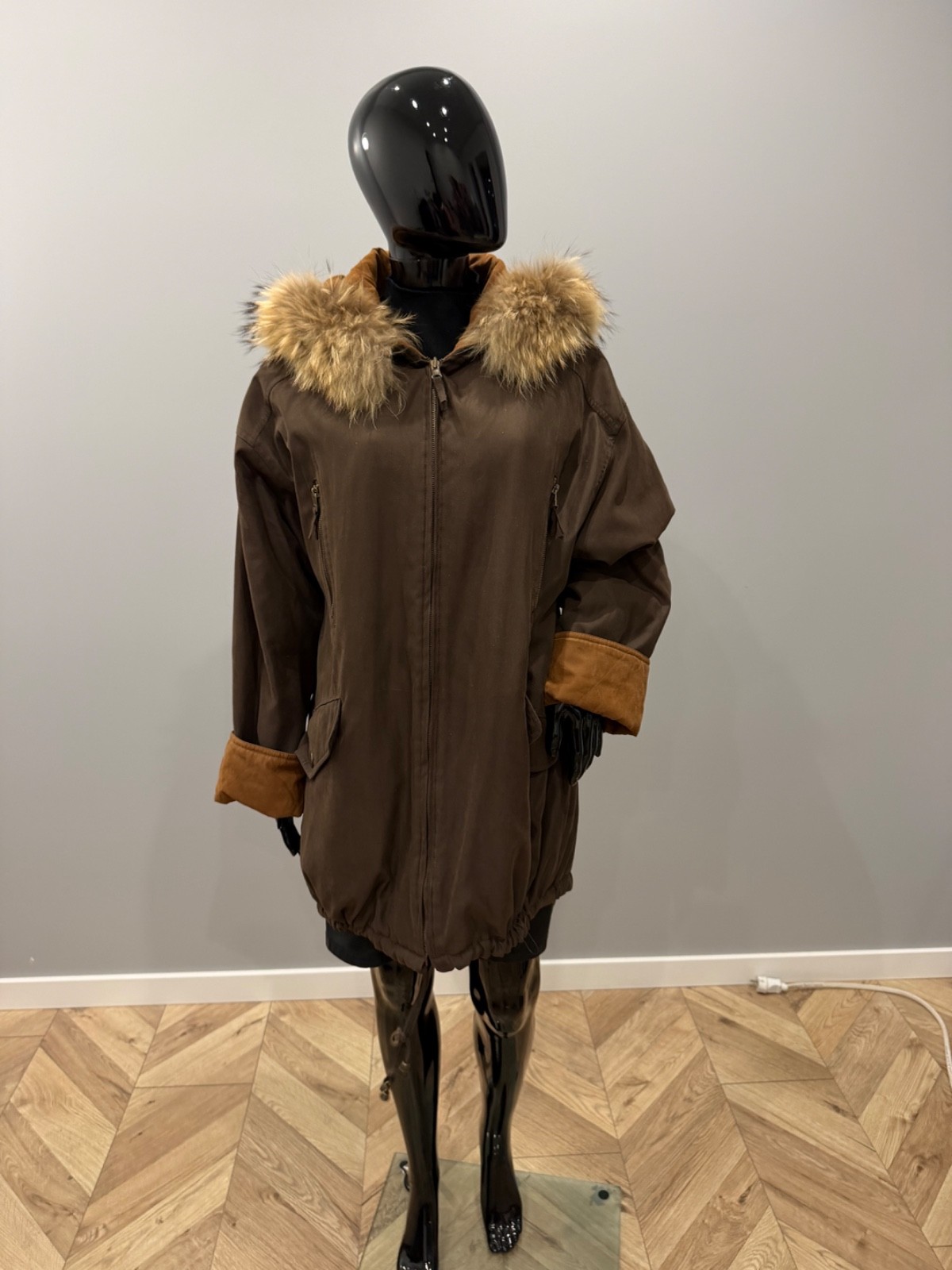 Women’s XL Reversible Fall Jacket Genuine Fur Trim Hooded Parka Brown Coat Women’s XL Reversible Fall Jacket Genuine Fur Trim Hooded Parka Brown Coat