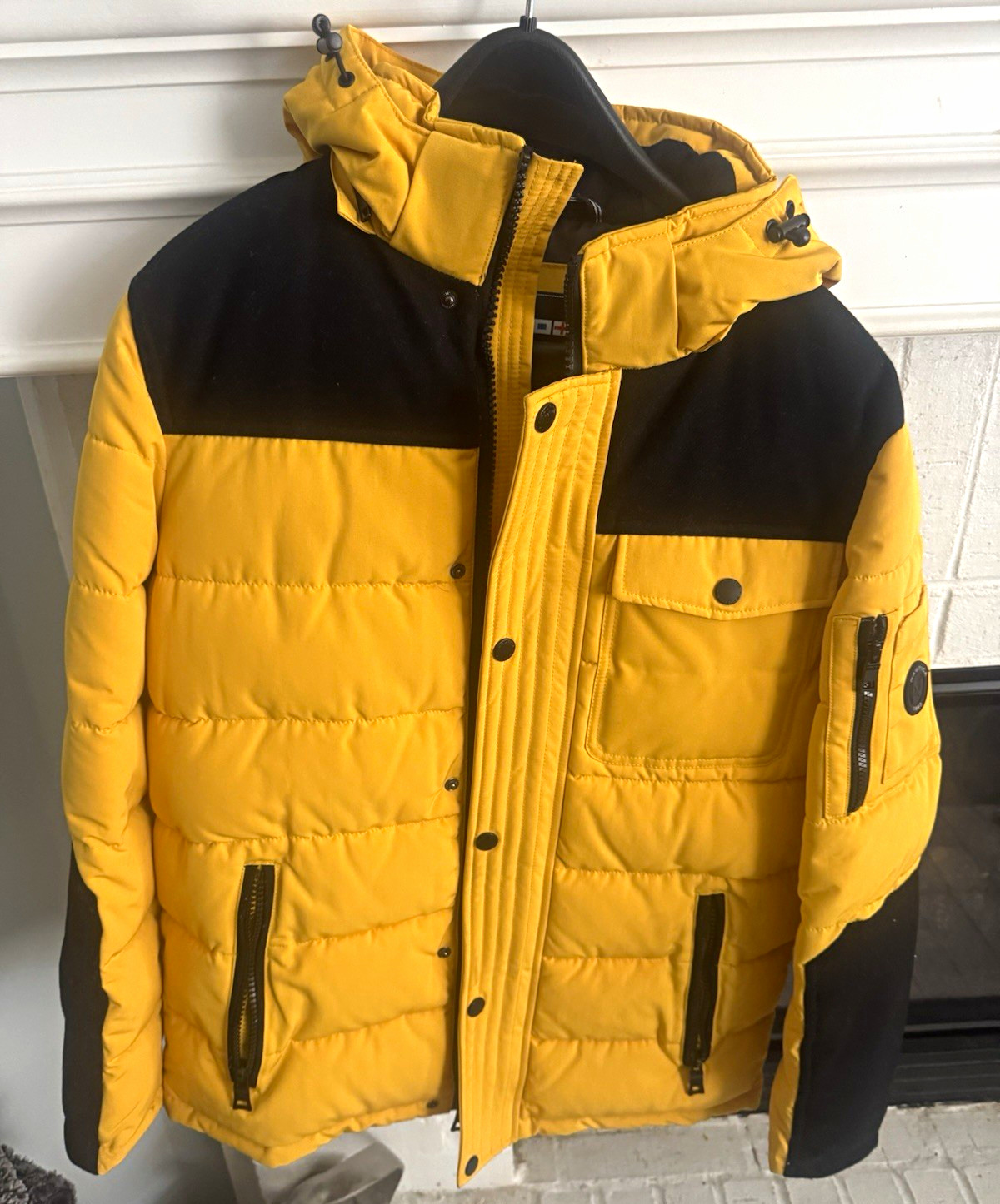 Nautica Men\'s Yellow/Black Colorblock Hooded Puffer Jacket Zip Snap Size S