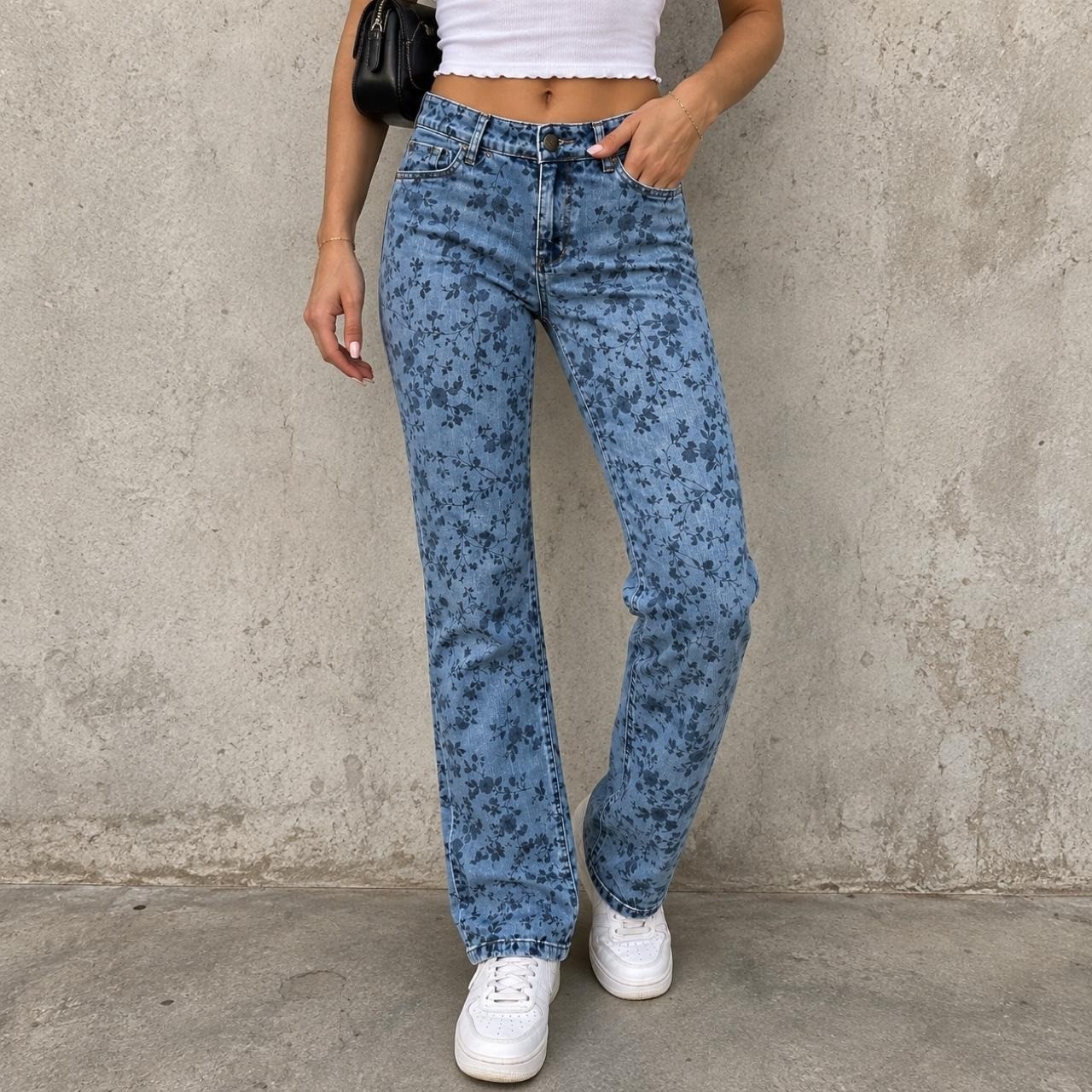 J. Jill Denim Weekender straight-leg jeans in a medium/light blue wash J. Jill Denim Weekender straight-leg jeans in a medium/light blue wash