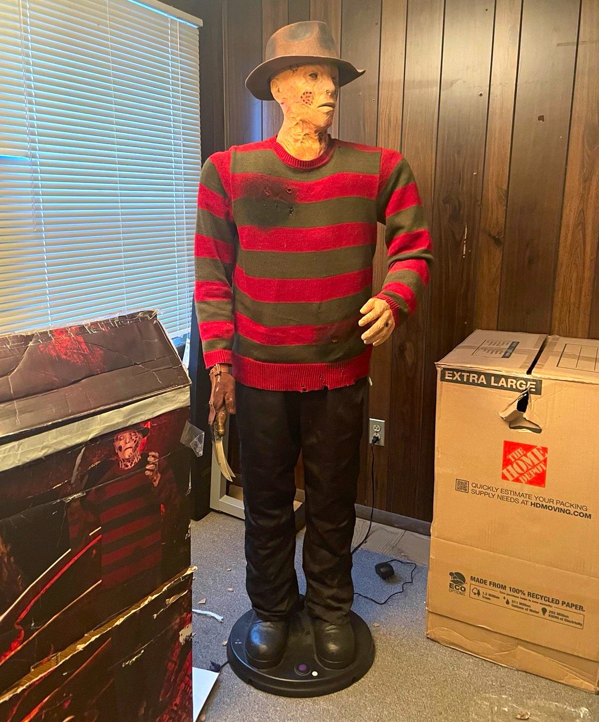 Life Size Gemmy 2010 Freddy Krueger Horror Spirit Halloween Animatronic NOES