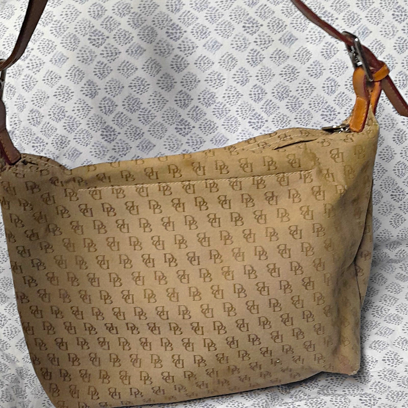 Dooney & Bourke Beige/Brown Monogram Shoulder Bag, Zip, Adjustable Strap Dooney & Bourke Beige/Brown Monogram Shoulder Bag, Zip, Adjustable Strap