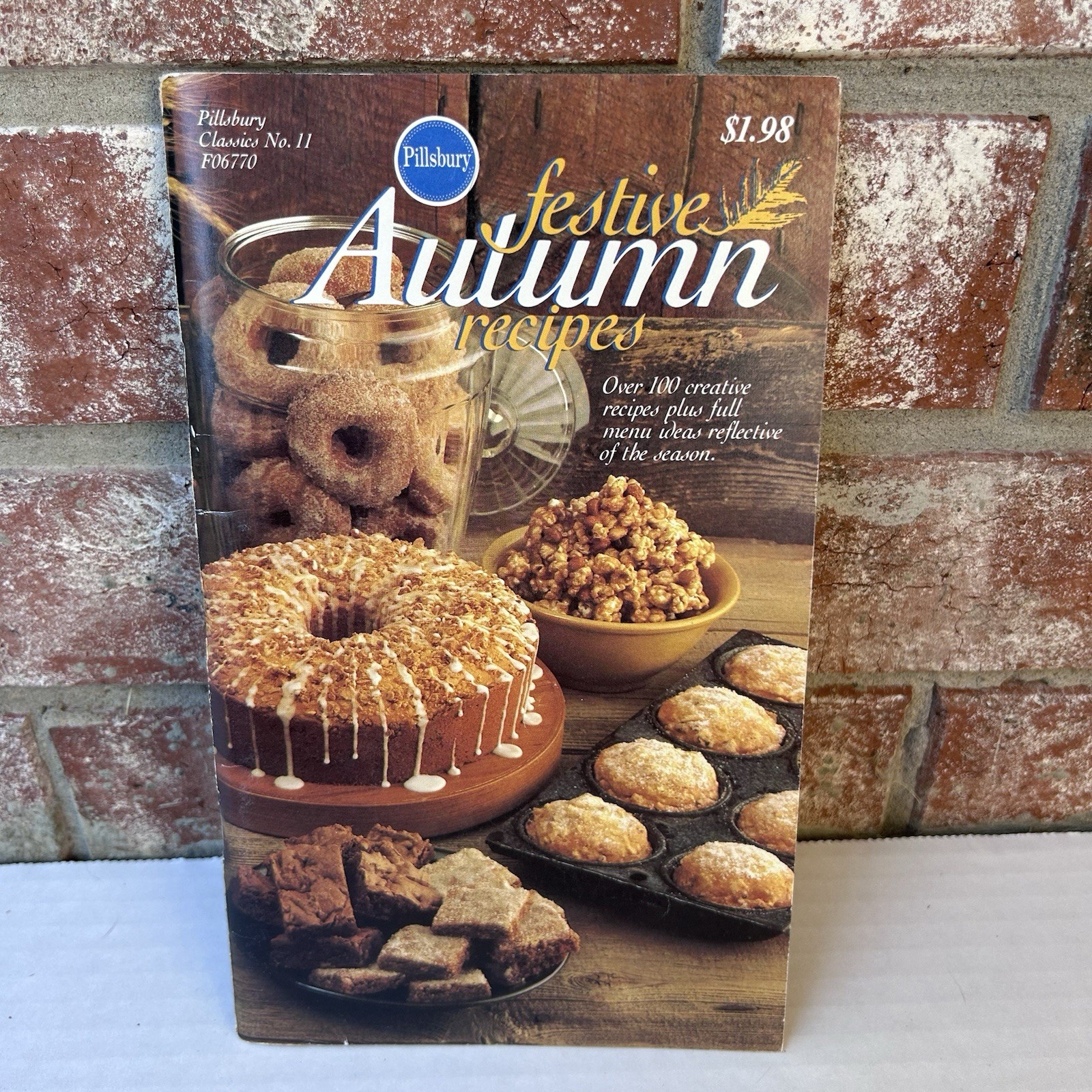 Pillsbury Festive Autumn Recipes Cook Booklet Classics #11 F06770 Fall Pillsbury Festive Autumn Recipes Cook Booklet Classics #11 F06770 Fall