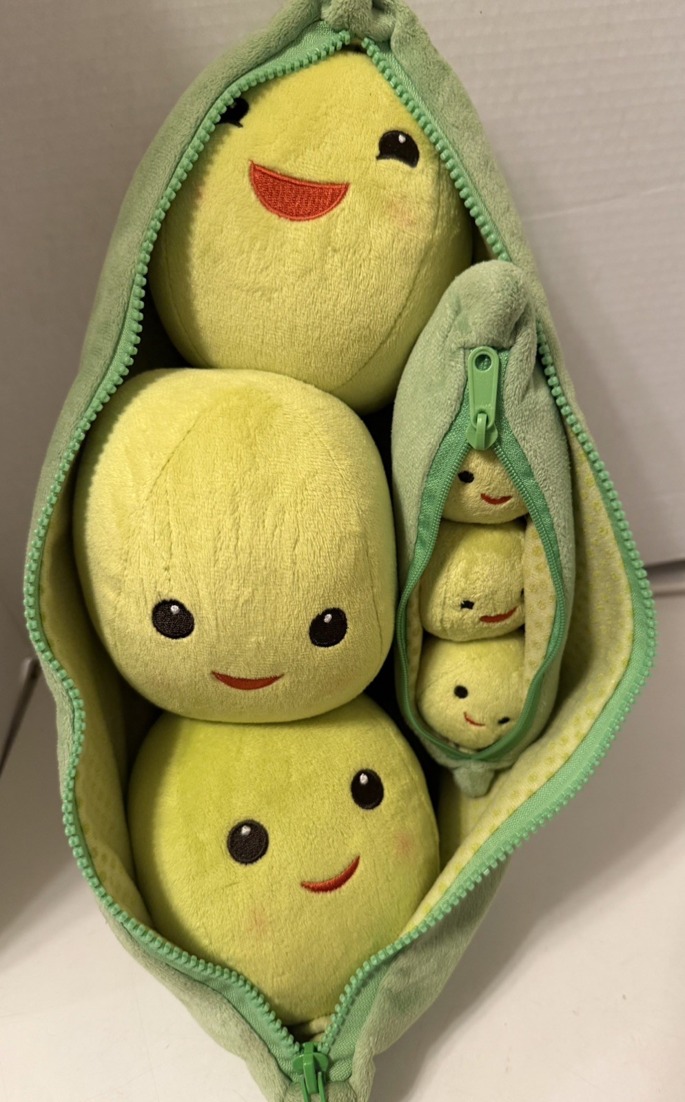 NWOT Disney Toy Story 3 Big Plushie 3 Peas In A Pod Plus 3 Baby peas 