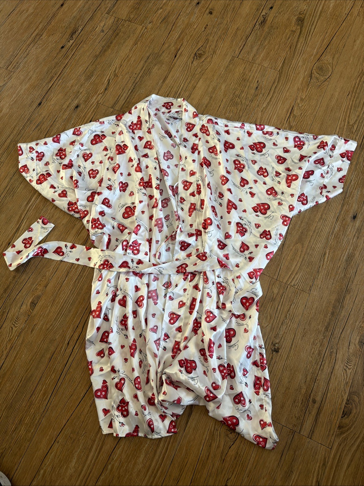 M.T.  Morgan Taylor Intimates Satin Robe Size M/L Hearts Love White Mid Length 