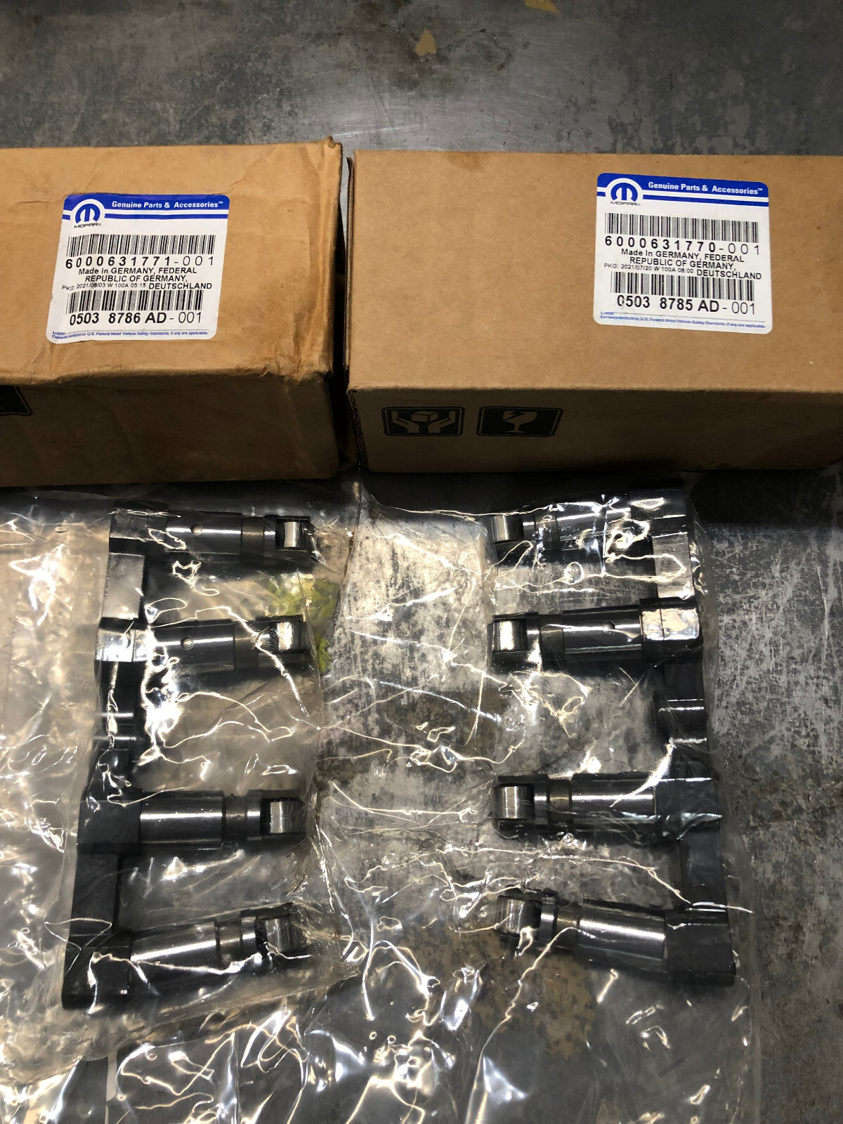 GENUINE MOPAR 5038785AD&5038786AD Lifters and Yoke 5.7L & 6.4L HEMI MDS. LOT 8PC GENUINE MOPAR 5038785AD&5038786AD Lifters and Yoke 5.7L & 6.4L HEMI MDS. LOT 8PC
