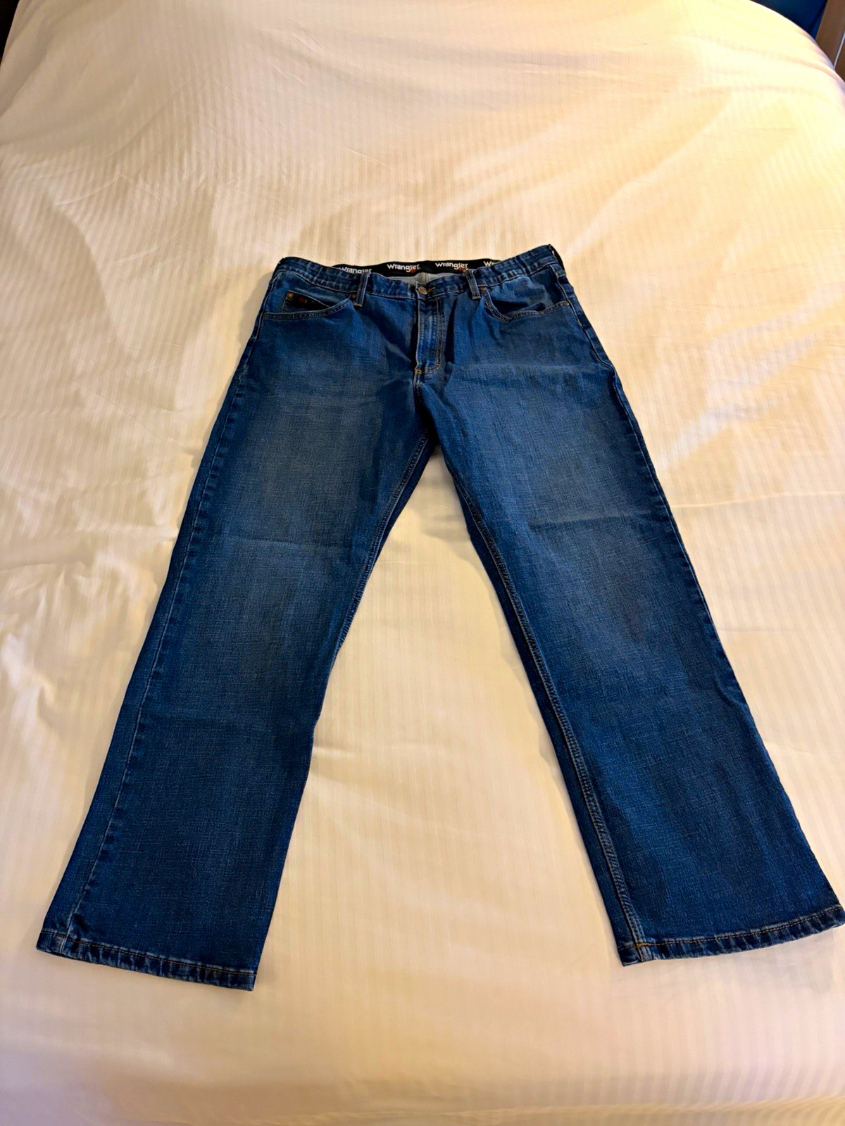 Wrangler 20X 01 Competition Men\'s Bootcut Jeans Size 36x32 Relaxed Fit Wrangler 20X 01 Competition Men\'s Bootcut Jeans Size 36x32 Relaxed Fit