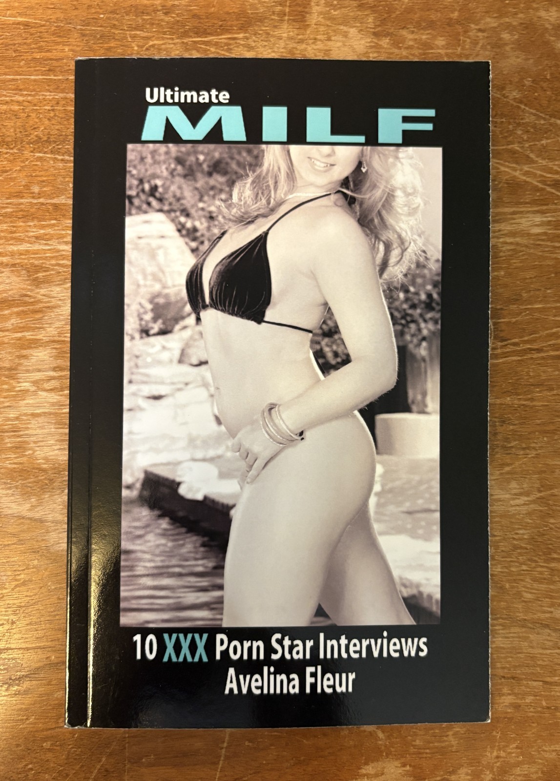 Ultimate MILF: 10 XXX Porn Star Interviews Avelina Fleur SC 2017