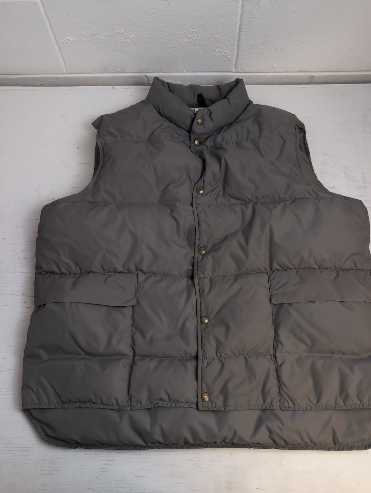 Vintage LL Bean Goose Down Puffer Vest Snap Gray Men’s X-Large(XL) USA MADE