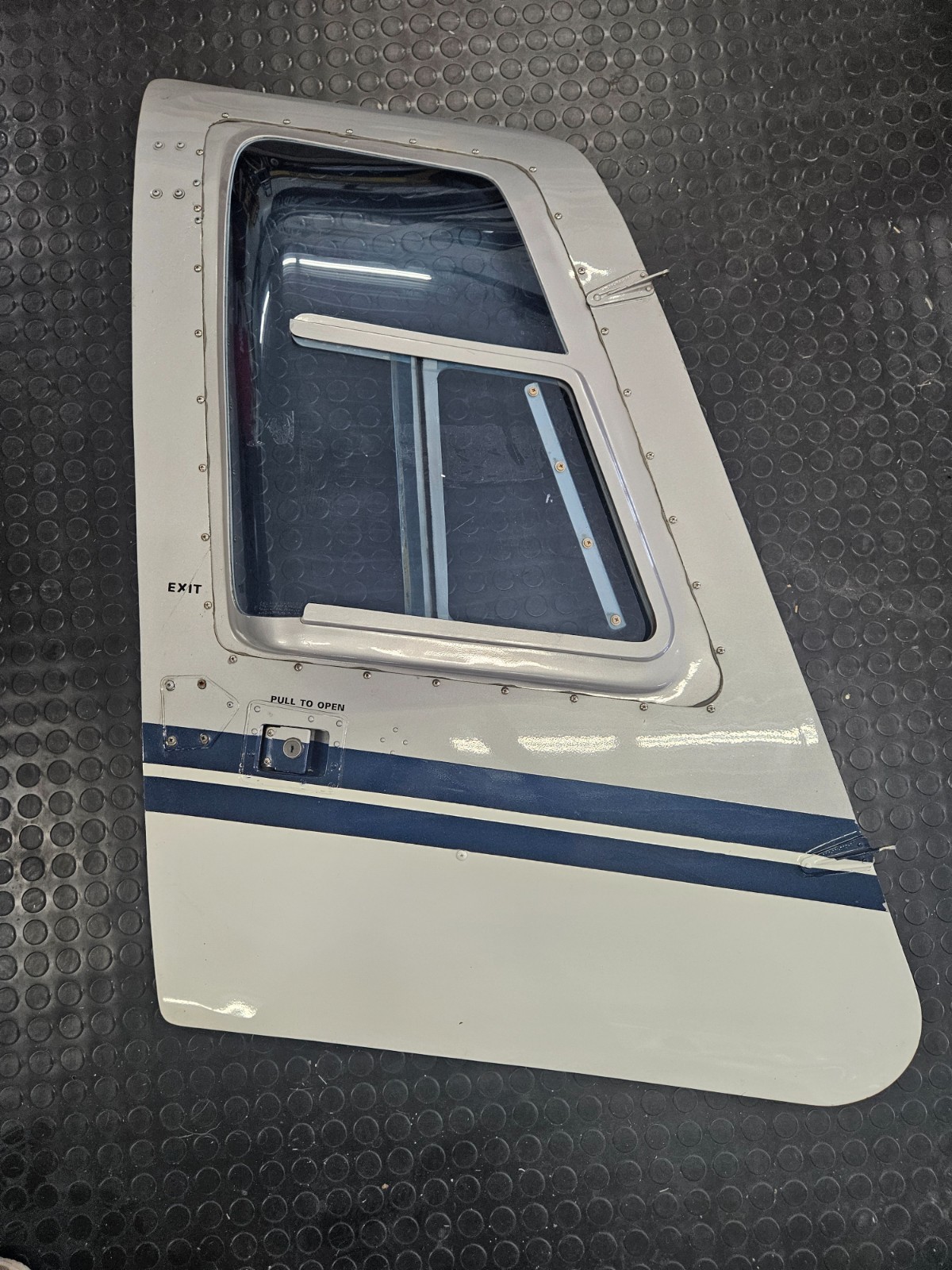 Bell 206B & 206b3 doors (4) Bell 206B & 206b3 doors (4)