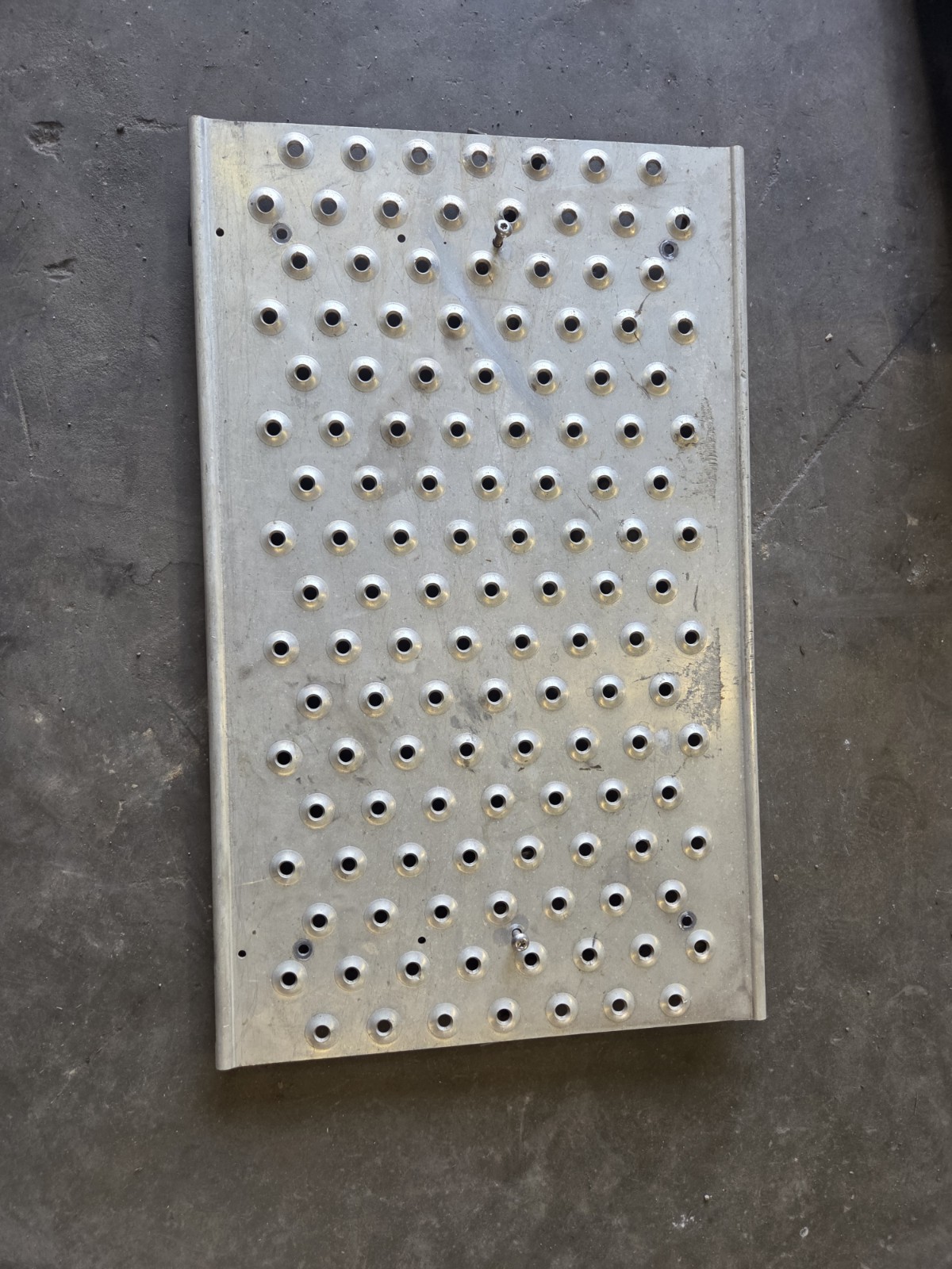 Freightliner Cascadia Deckplate 33 Freightliner Cascadia Deckplate 33