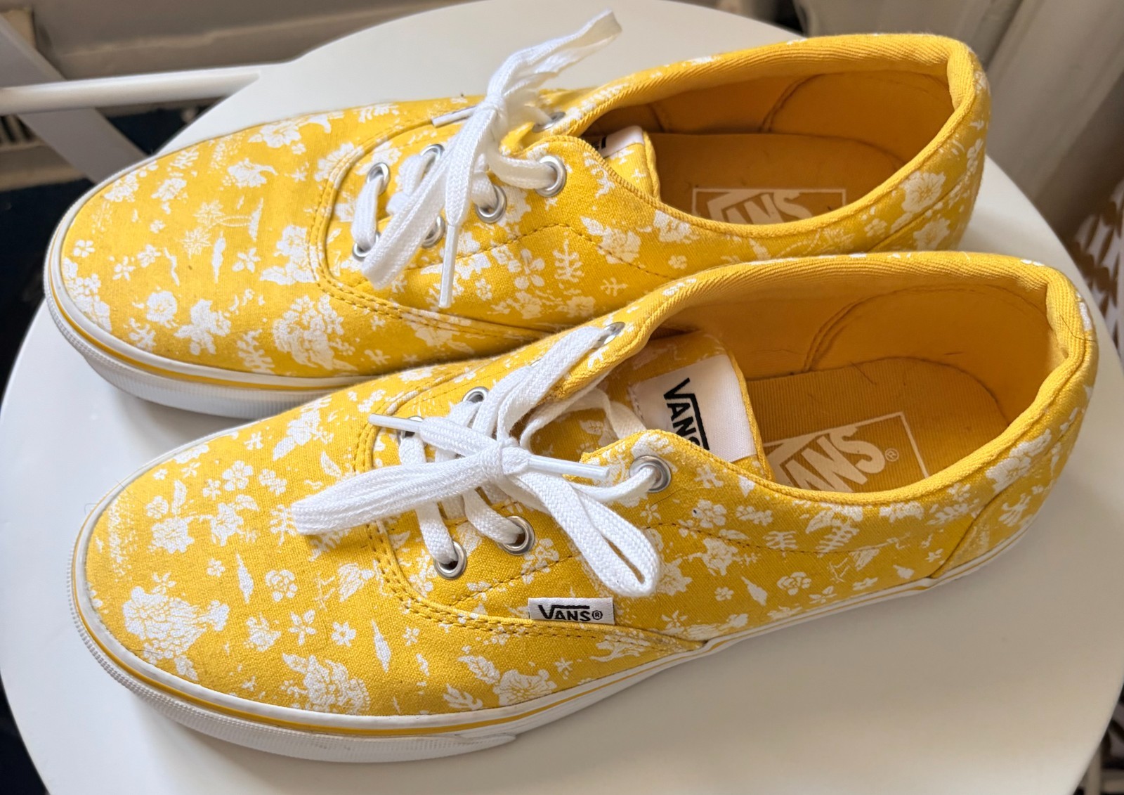 Size9-Vans Womens Authentic Lace Up Sneakers Yellow White Floral Print
