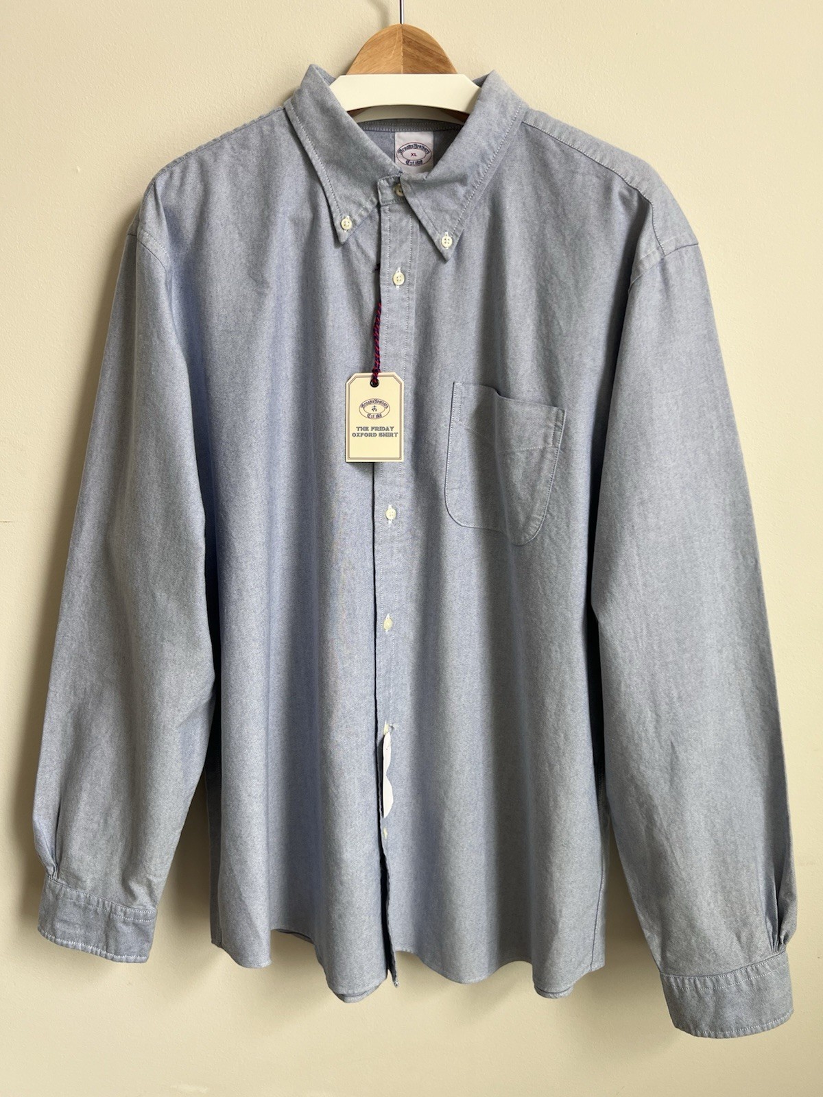 Brooks Brothers The Friday Oxford Shirt Blue Men’s Size XL Brooks Brothers The Friday Oxford Shirt Blue Men’s Size XL