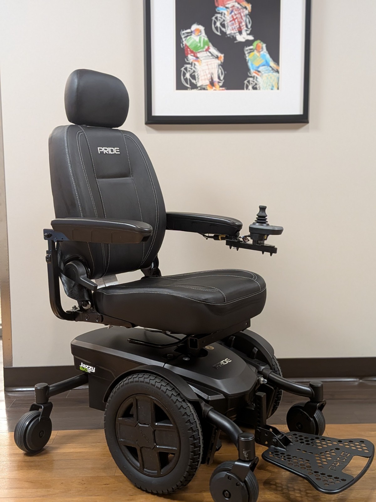 Pride Jazzy Evo 613 Mid-wheel Drive 13 inch Wheels Captain Seat Power Wheelchair