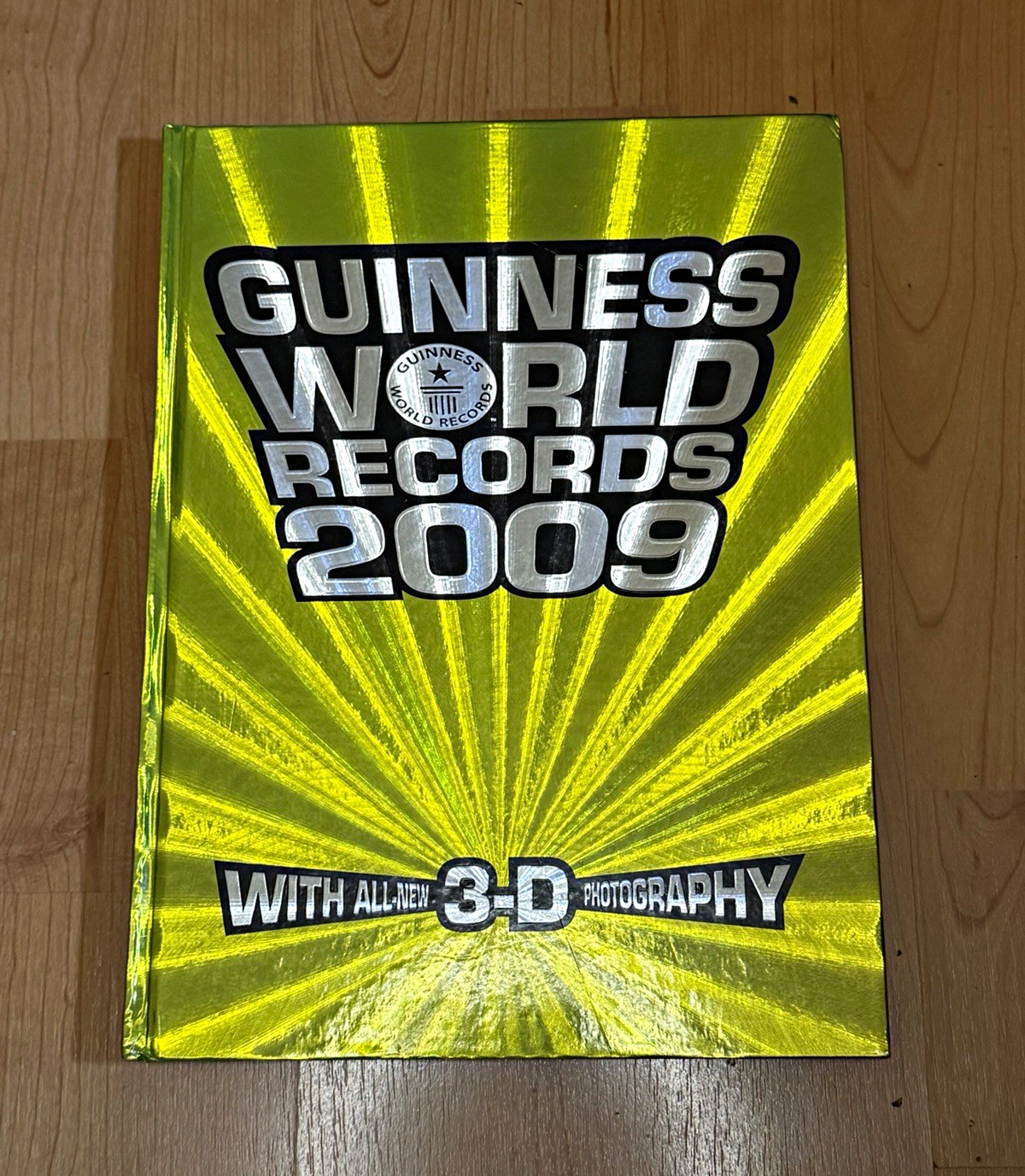 Guinness World Records 2009 Hardcover with 3-D Photography Guinness World Records 2009 Hardcover with 3-D Photography