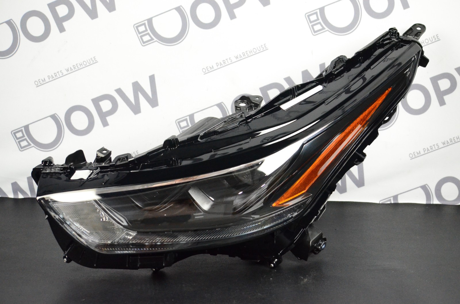 Perfect Genuine 2021-2025 Toyota Highlander LED Headlight w/o AFS Black LH OEM Perfect Genuine 2021-2025 Toyota Highlander LED Headlight w/o AFS Black LH OEM