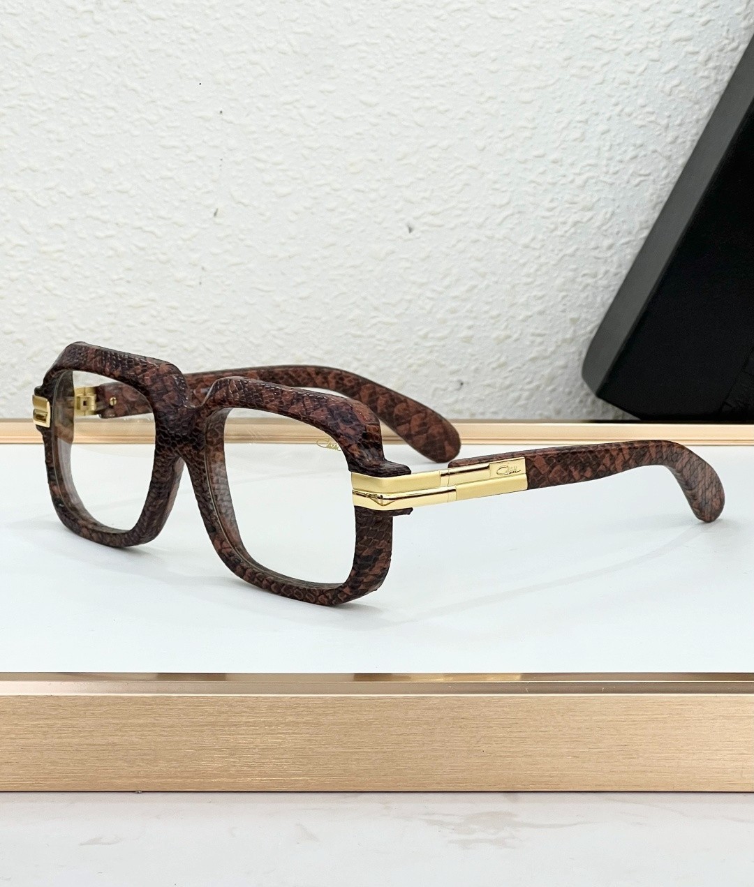 Cazal Style Unisex Sunglasses - MODEL: MOD607 - SIZE: 56口18 140