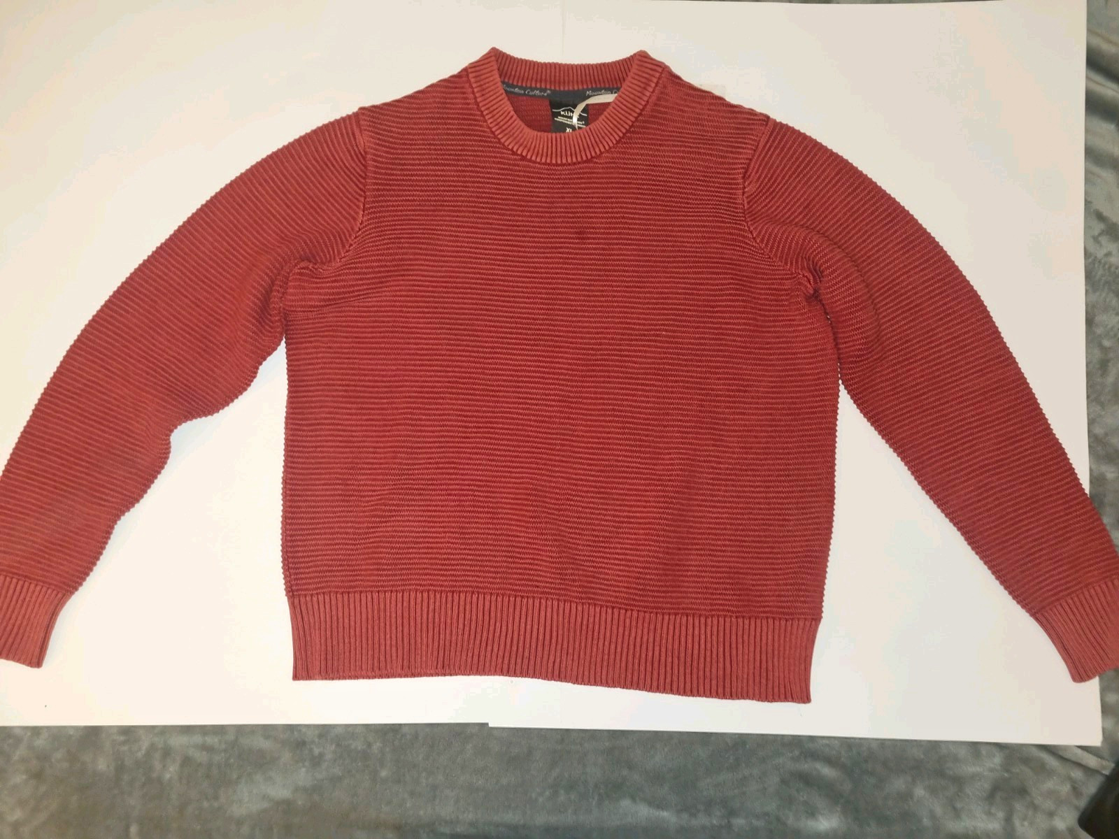 Kuhl Men\'s XL Red Crew Neck Knit Cotton Pullover Sweater w/ Logo