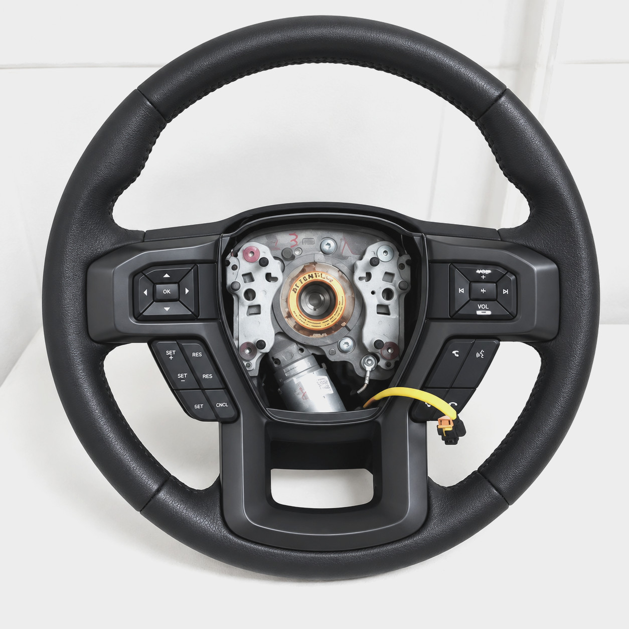2017-2022 Ford F250 Super Duty Lariat Steering Wheel Assembly Audio Controls OEM