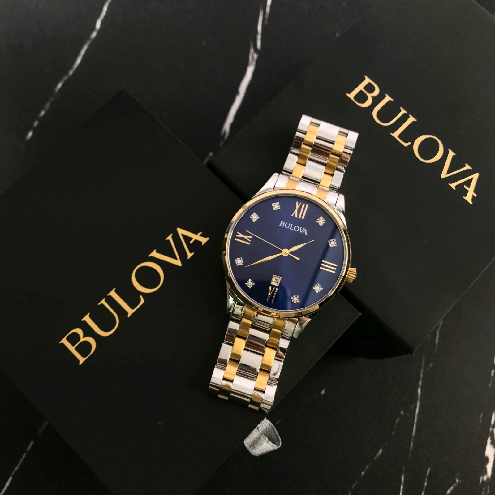 Bulova Classic 98D130 Men\'s Diamond Accent Two-Tone Blue Dial 40mm Quartz Watch Bulova Classic 98D130 Men\'s Diamond Accent Two-Tone Blue Dial 40mm Quartz Watch