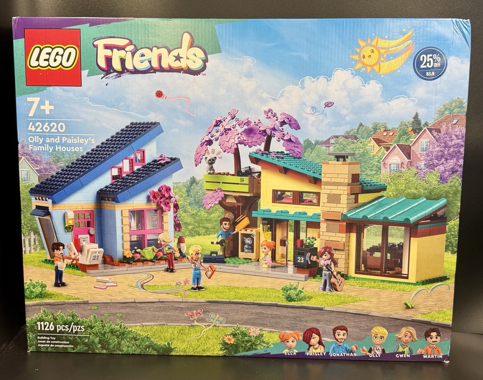 LEGO RETIRED Friends: Olly and Paisley\'s Family Houses (42620) SEALED
