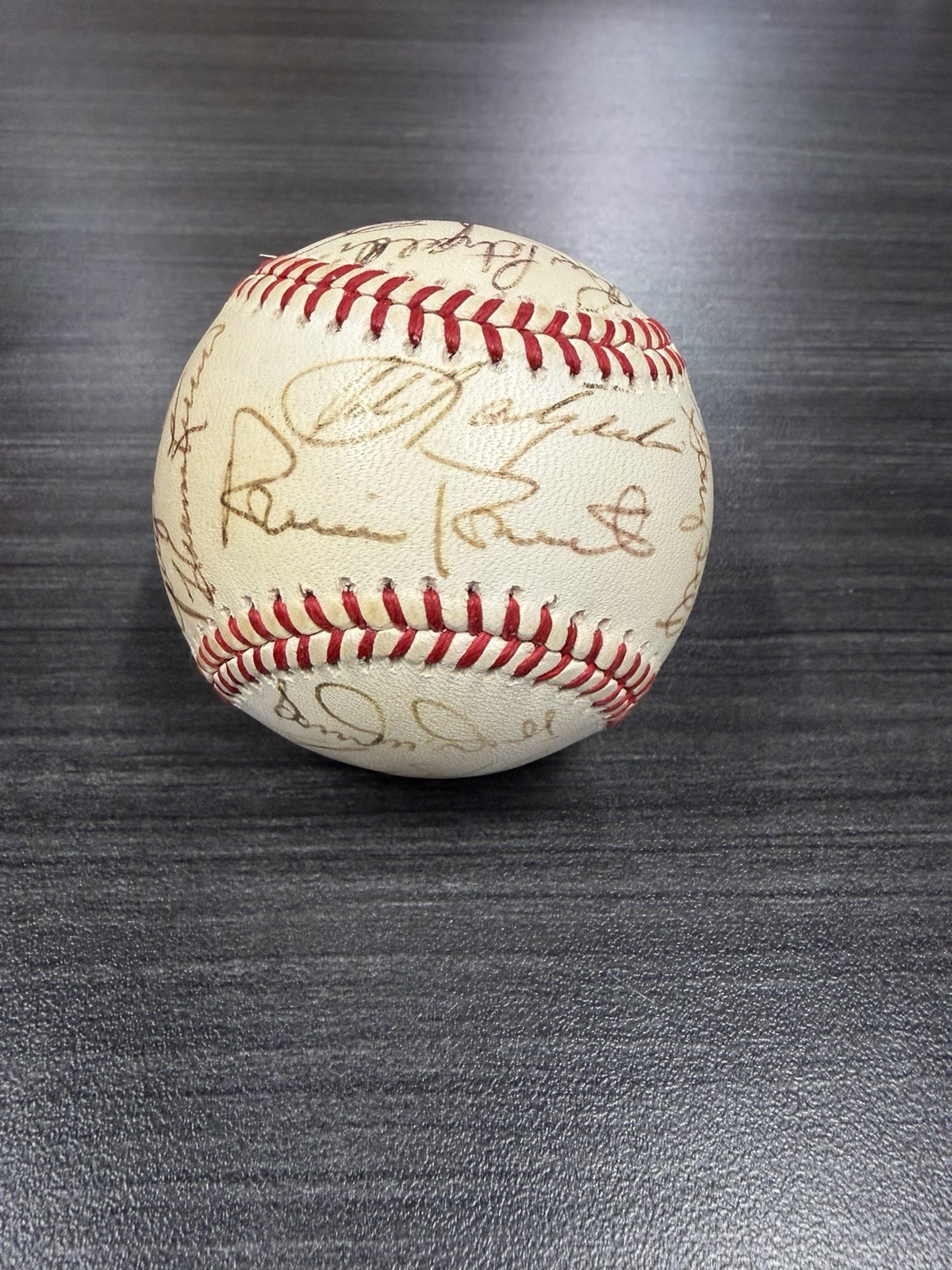 Multi Signed MLB Legends Baseball Killebrew Yaz Sievers Roberts Dom Dimaggio Multi Signed MLB Legends Baseball Killebrew Yaz Sievers Roberts Dom Dimaggio