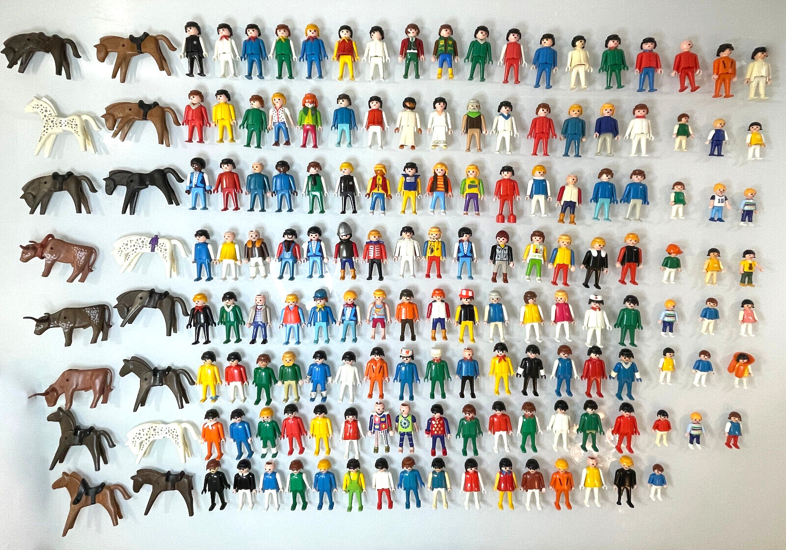 VINTAGE Playmobil Lot 158 Figures 1974+ Mixed