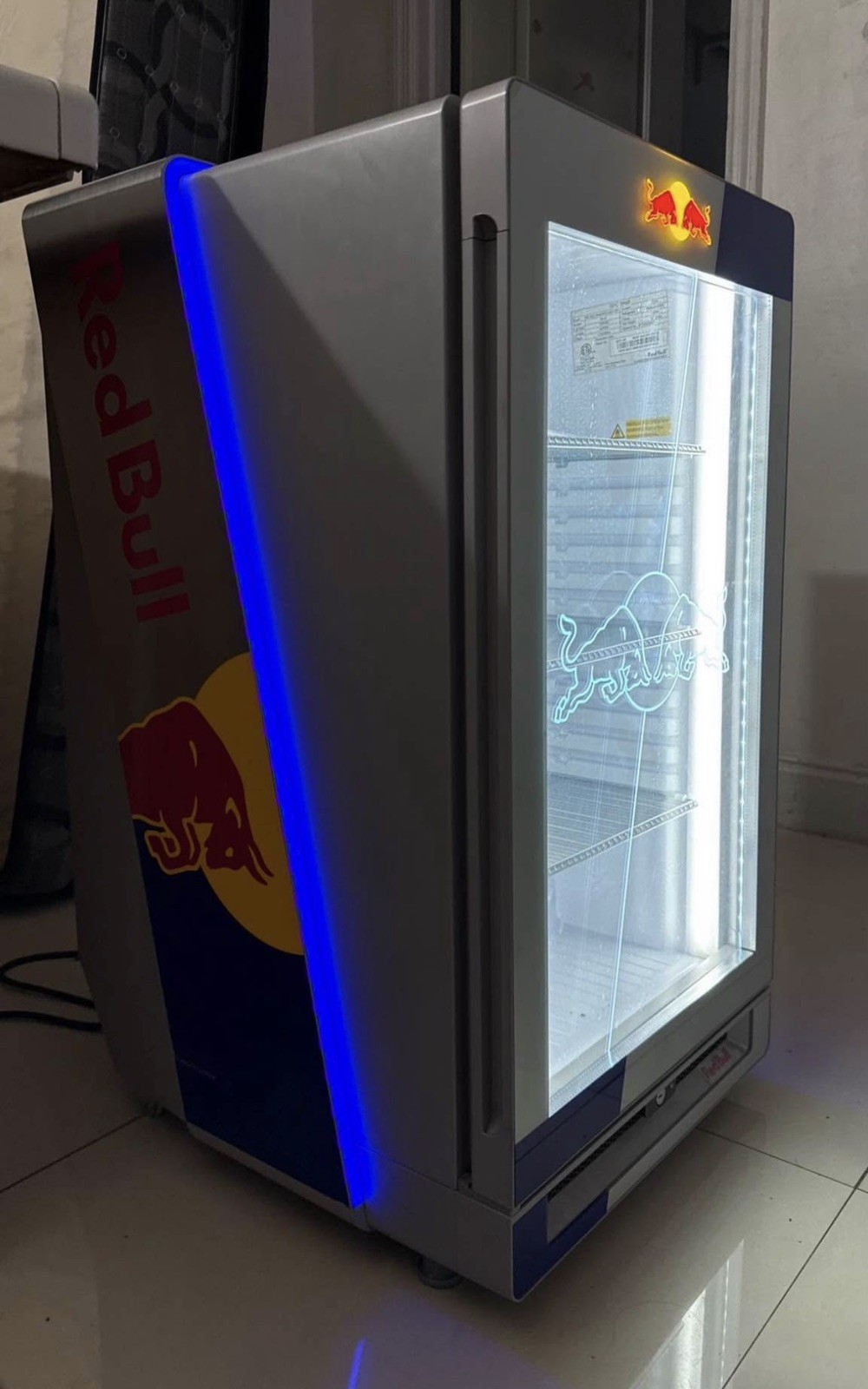 Red Bull GDC Countertop Cooler Display Refrigerator NEW IN BOX SEALED 2025 Red Bull GDC Countertop Cooler Display Refrigerator NEW IN BOX SEALED 2025
