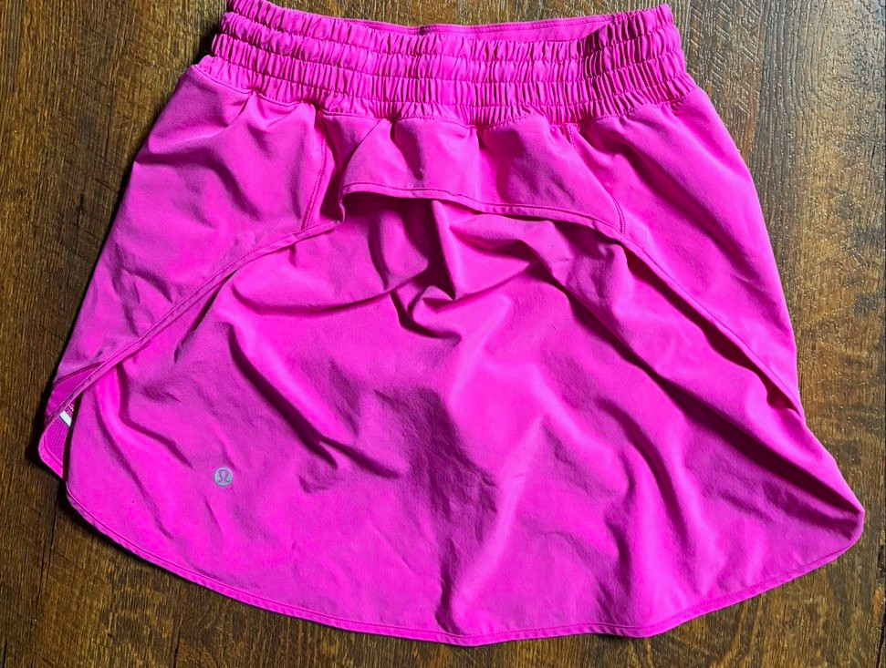 Lululemon Women’s Athletic Shorts Pink Solid Elastic Waist Size 6 Regular