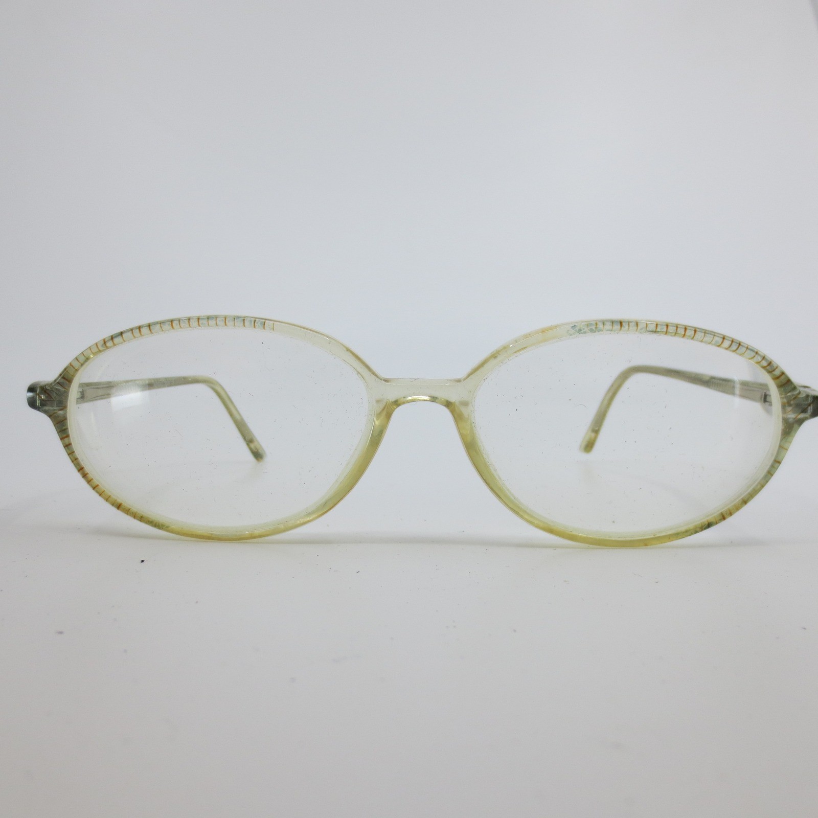 WP5003 RBW Oval Eyeglass Frames Clear Rainbow Stripe 53-16-135 Vintage Style WP5003 RBW Oval Eyeglass Frames Clear Rainbow Stripe 53-16-135 Vintage Style