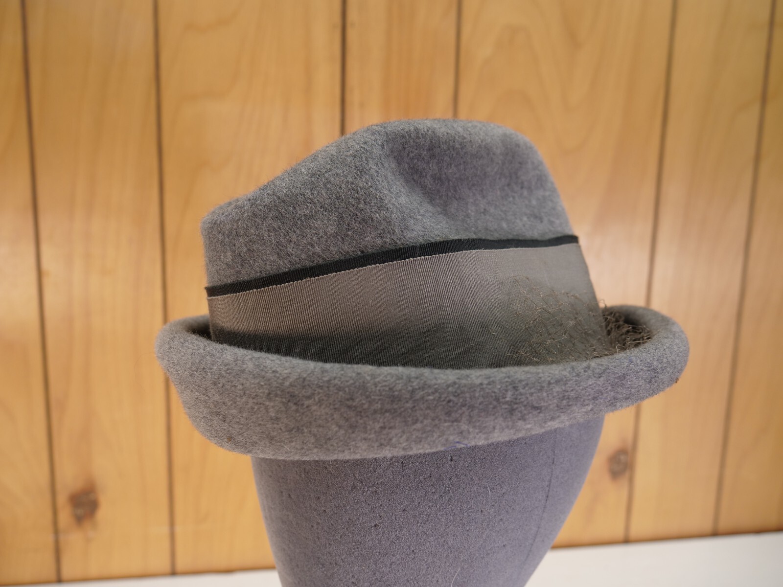 Vintage Union Made Women\'s Gray Tweed Hat 1920’s-1930’s Vintage Union Made Women\'s Gray Tweed Hat 1920’s-1930’s