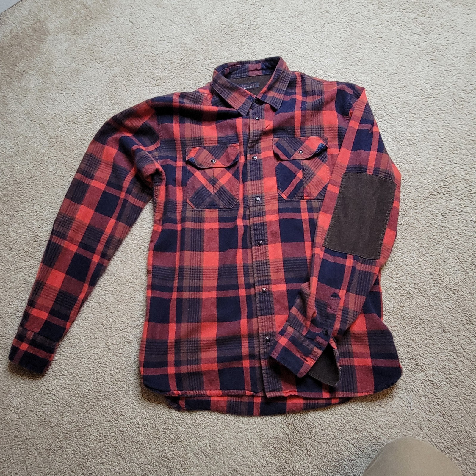 Zara Men\'s Cotton Blend Plaid Button Down- Red, Size XL Excellent Cond. Zara Men\'s Cotton Blend Plaid Button Down- Red, Size XL Excellent Cond.