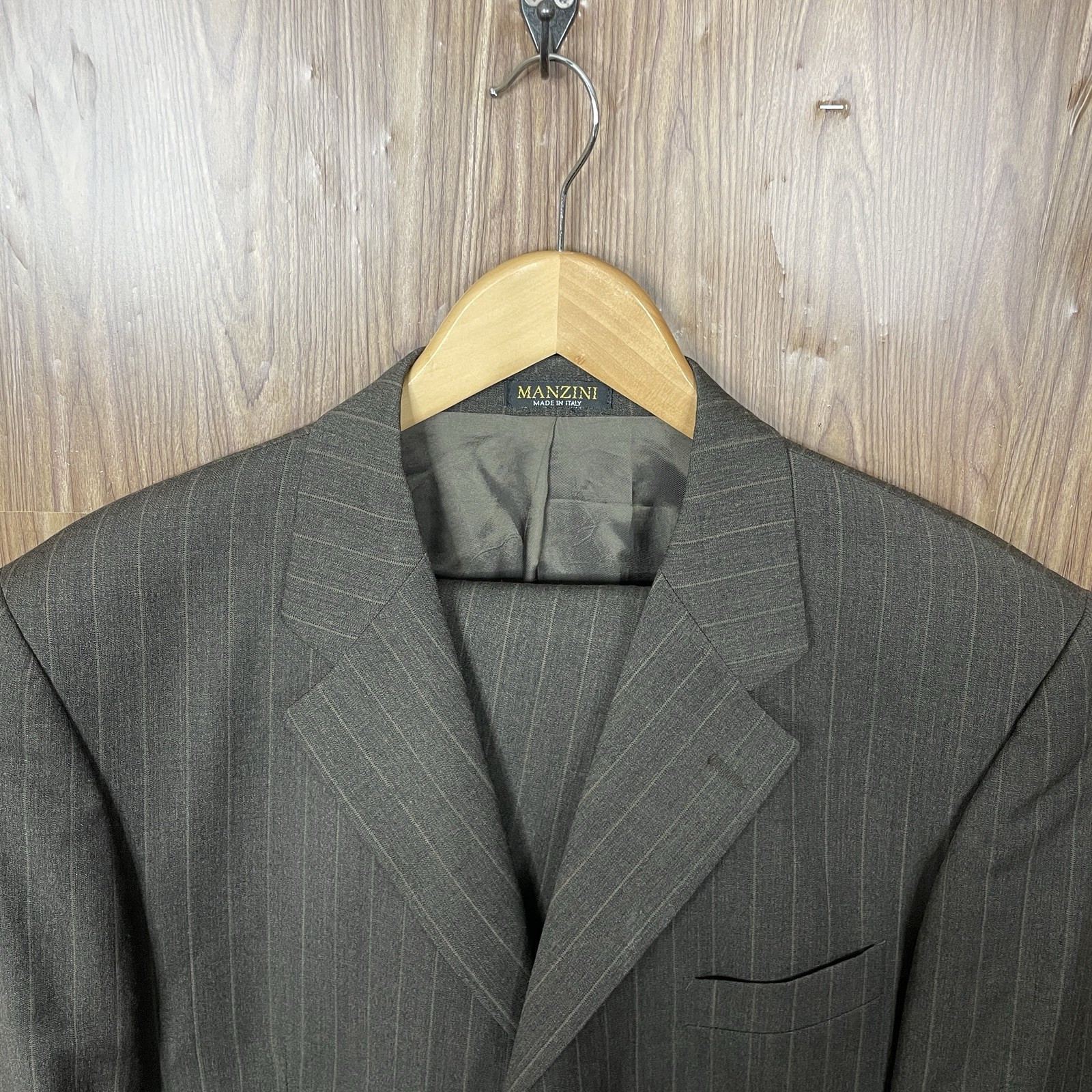 Manzini Italy Made 2 Piece Suit Mens 42L 36x30 Brown Striped Super 120s Wool Manzini Italy Made 2 Piece Suit Mens 42L 36x30 Brown Striped Super 120s Wool