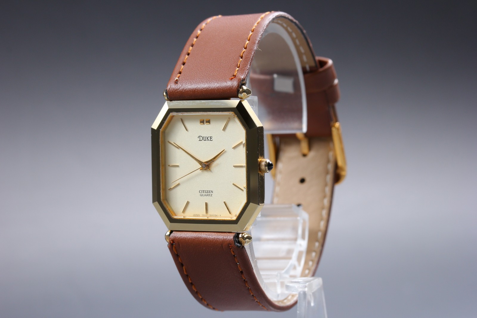 CITIZEN Duke Gold Octagon Quartz Mens Watch 7933-781058 Vtg 1982 Near MINT JP