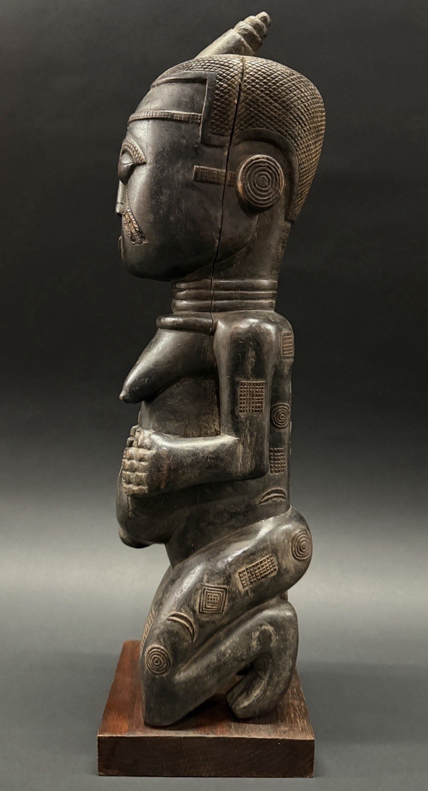 Kuba Ndop Seated Figure Congo -20 Century Kuba Ndop Seated Figure Congo -20 Century