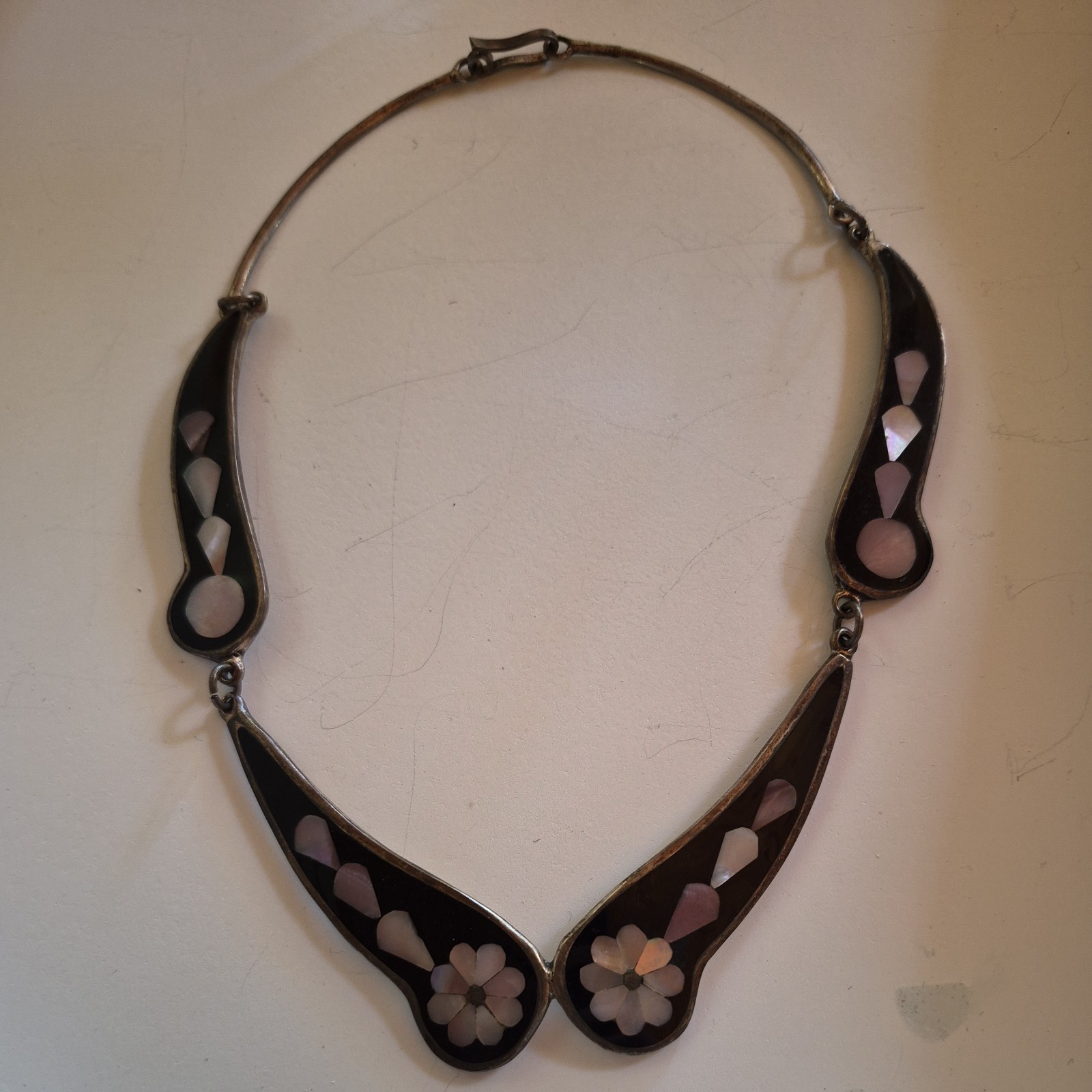 Vintage Alpaca Mexico Abalone Mother Of Pearl Floral Inlay Choker Necklace Vintage Alpaca Mexico Abalone Mother Of Pearl Floral Inlay Choker Necklace