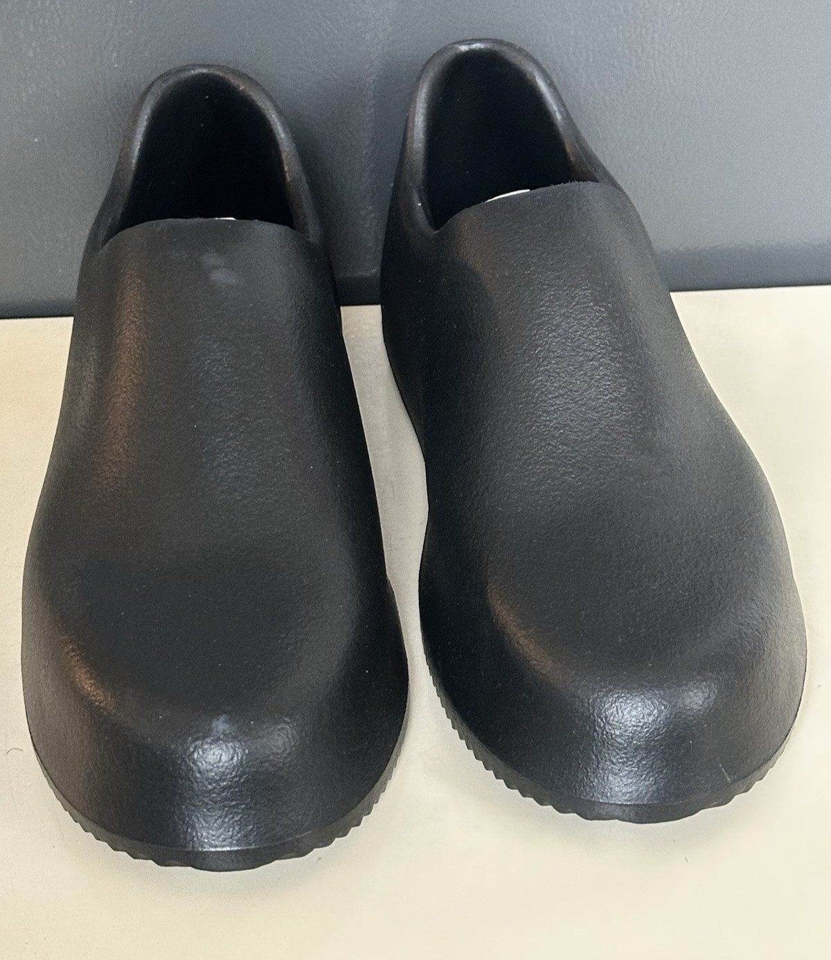 YEEZY YZY SL-02 Men’s Size 42 / US 9 Slippers Shoes Black Foam NEW NWOB YEEZY YZY SL-02 Men’s Size 42 / US 9 Slippers Shoes Black Foam NEW NWOB