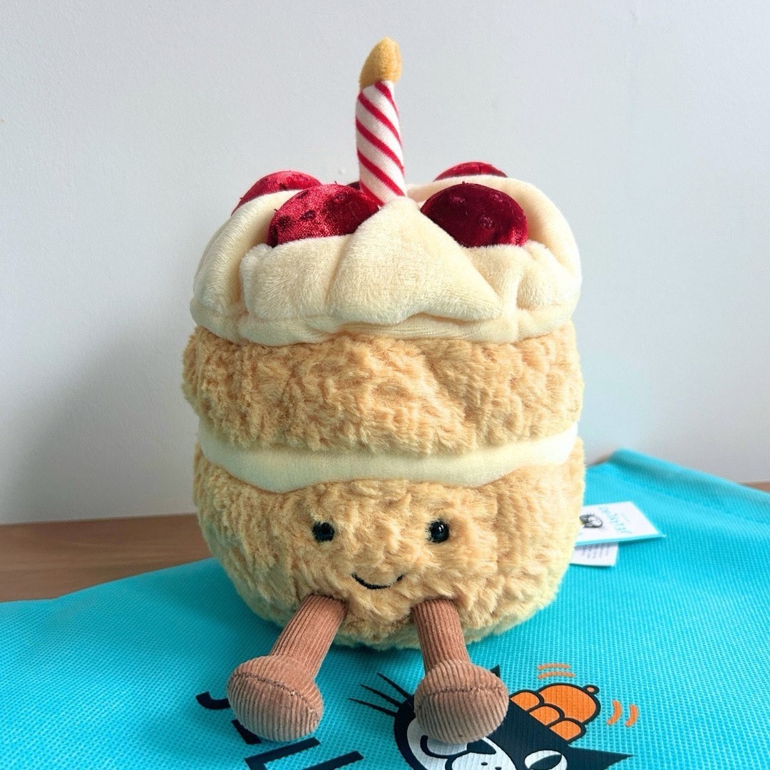 Jellycat Amuseables Strawberry Birthday Cake Plush Doll NWT Gift Dust Bag