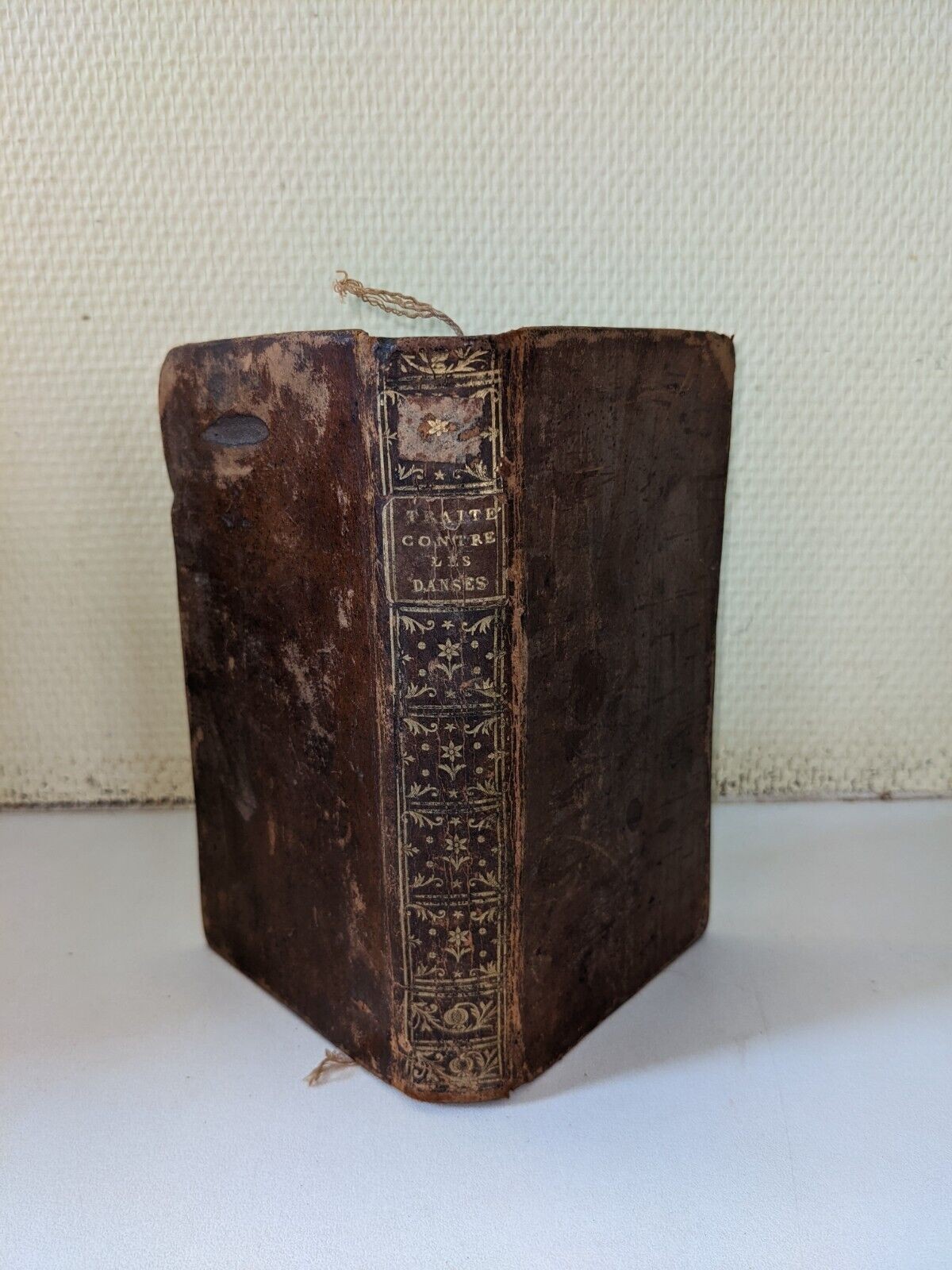 Old book - Treatise against dances and bad songs - 1785
