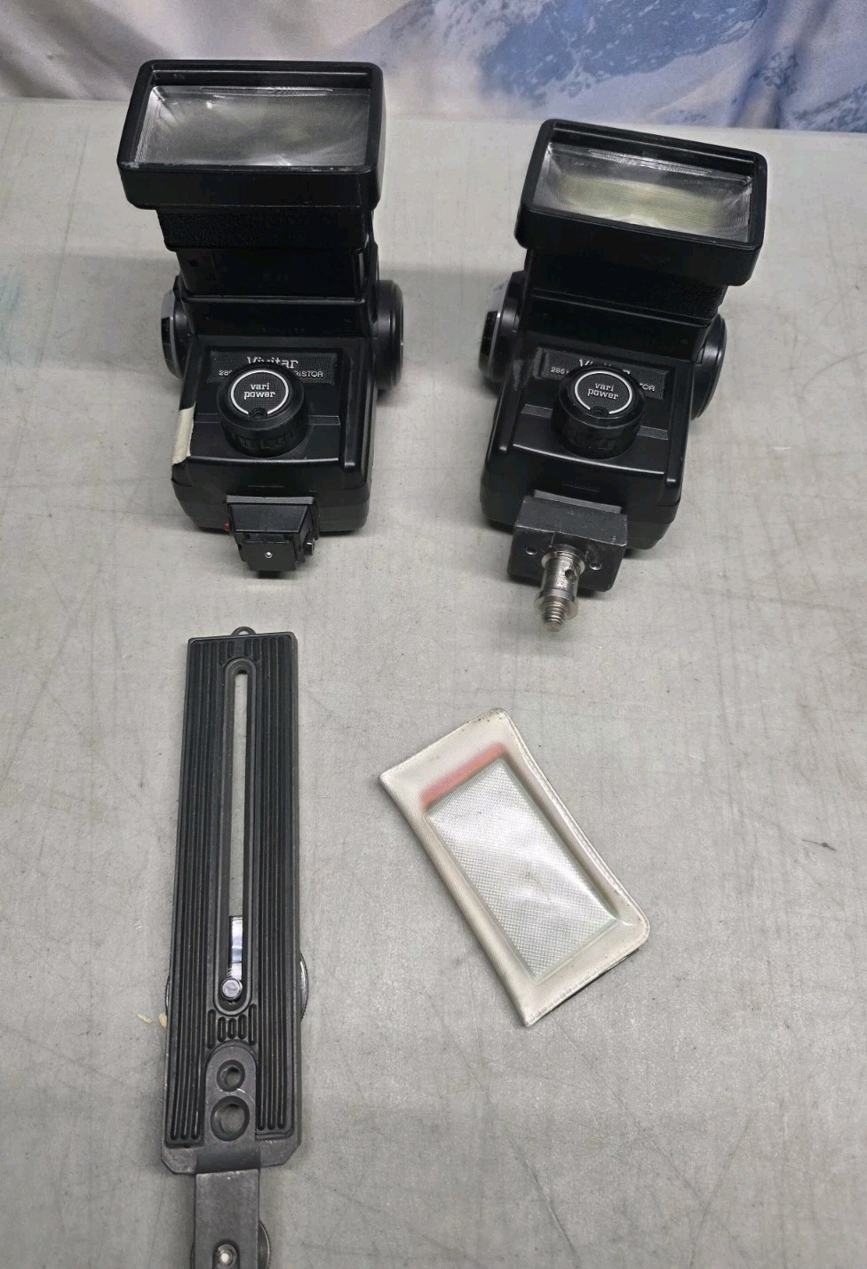 🔥 2 Vivitar Vari Power 285 HV Zoom Thyristor Speed Lights Shoe & Special Mount